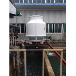 成都龙泉冷却塔水循环系统施工现场水泵冷却塔管道控制箱安装现场